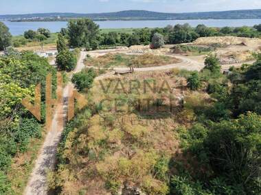 Vânzare - Teren de construcții în Promișlena zona - Zapad,  Varna