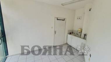 Vânzare - Birou/Magazin/Salon de frumusețe/Cabinet de stomatologie în Center,  Ruse
