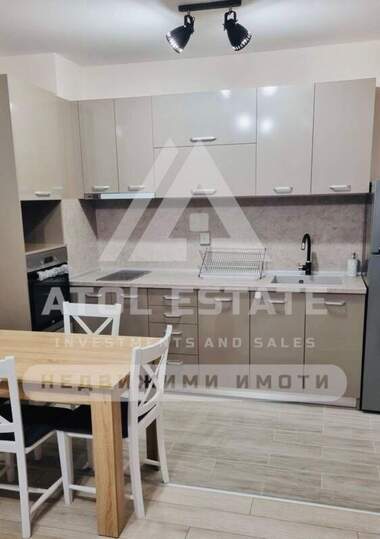 Închiriere - Apartament în Kărșiaka,  Plovdiv