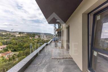 Vânzare - Apartament în Izgrev,  Varna
