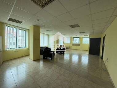 Miete - Büro in Center,  Varna