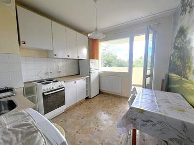 Închiriere - Apartament în Suhata reka,  Sofia