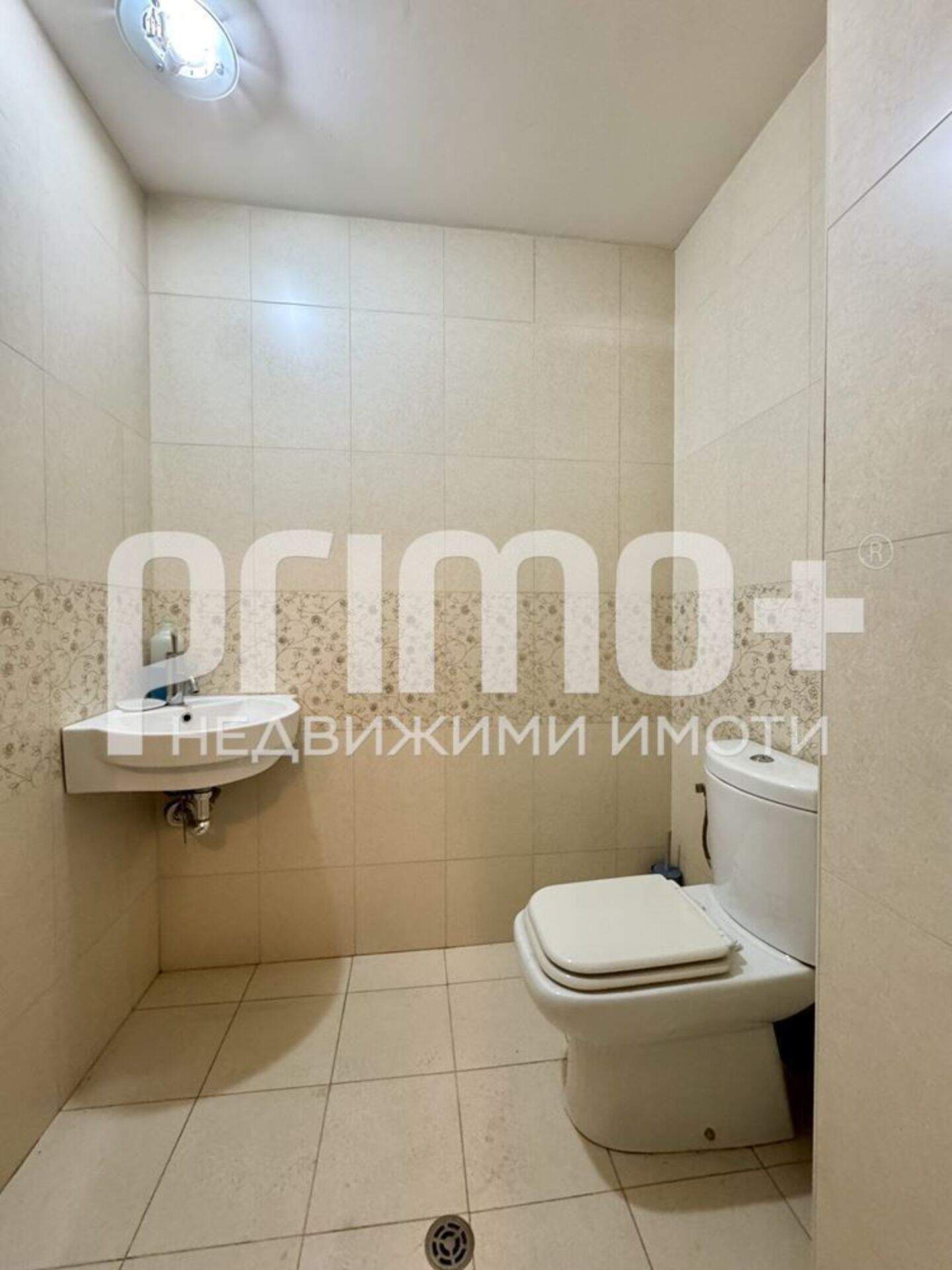 Тристаен Апартамент в Център, София – снимка 3