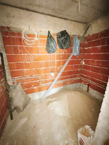 Vânzare - Apartament în Iztok,  Pernik