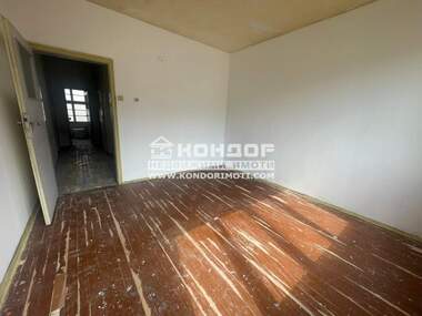 Vânzare - Apartament în Raion Zapaden,  Plovdiv