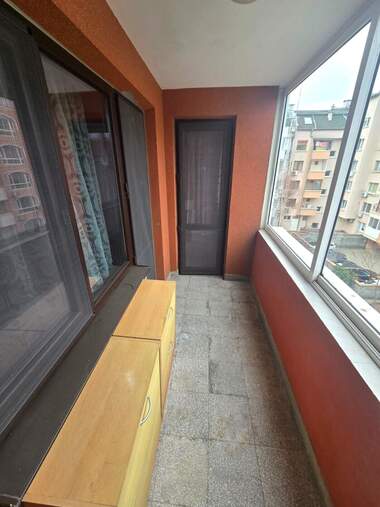 Miete - Wohnung in Wazrajdane,  Burgas
