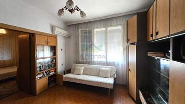 For sale - Floor of a house in Center,  Pazardjik