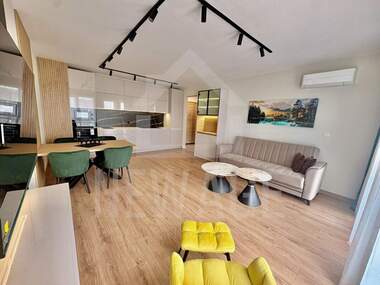 Vânzare - Apartament în Văzrajdane 1,  Varna