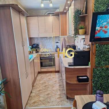 For rent - Apartment in Vazrajdane 1,  Varna