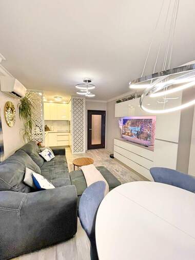 Închiriere - Apartament în Țentăr,  Burgas