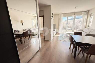 Închiriere - Apartament în Simeonovo,  Sofia