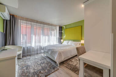 Kira - Apartman olarak Oborishte,  Sofia