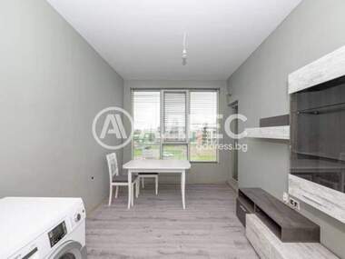 Vânzare - Apartament în Hristo Smirnenski,  Plovdiv