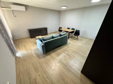 Miete - Wohnung in Bratia Miladinowi,  Burgas