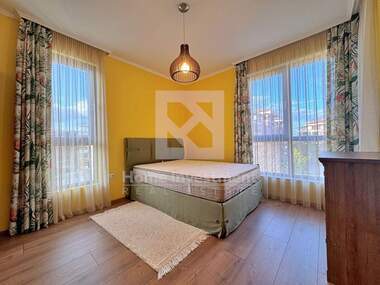 Продажба - Апартамент в Свети Константин и Елена,  Варна