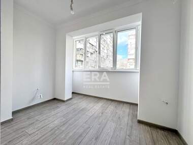 Vânzare - Apartament în Văzrajdane 3,  Varna
