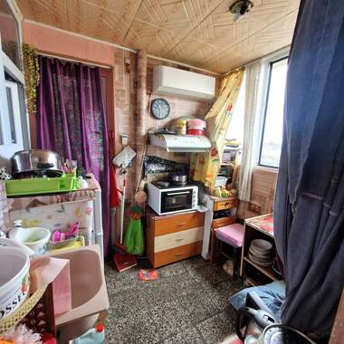 Продажба - Апартамент в Добруджански,  Шумен