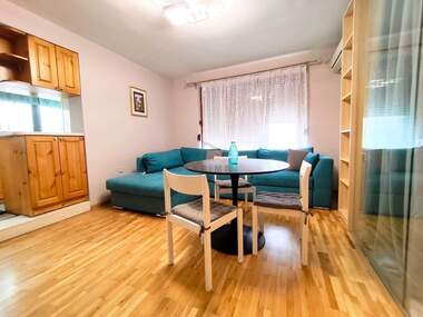 Miete - Wohnung in Wazrajdane,  Burgas