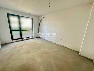 Vânzare - Apartament în Kiuceuk Parij,  Plovdiv
