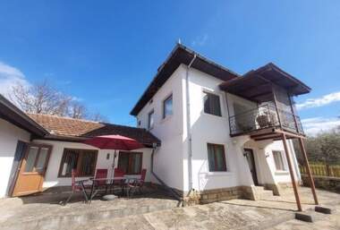 Vânzare - Casă în Denceevți,  Gabrovo