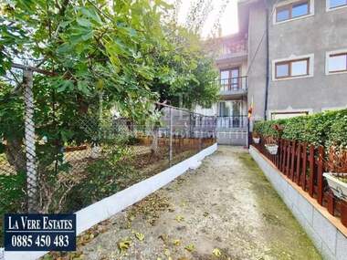 Продажба - Къща в Широк център,  Русе
