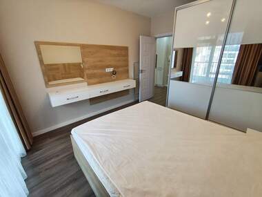 Închiriere - Apartament în Slaveîkov,  Burgas