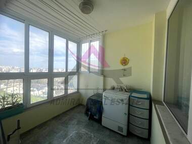 Închiriere - Apartament în Văzrajdane 1,  Varna