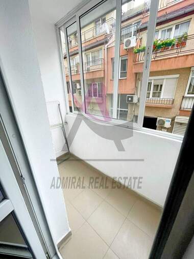 For rent - Apartment in Kolhozen pazar,  Varna