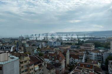 For sale - Apartment in Center,  Varna