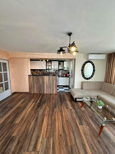 Închiriere - Apartament în Kărșiaka,  Plovdiv