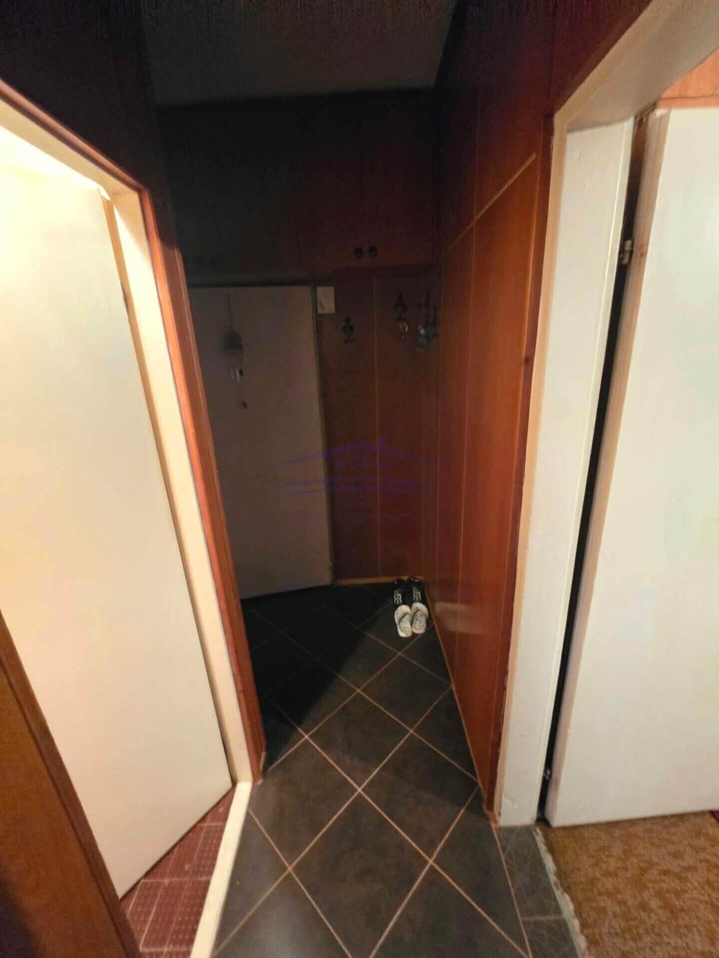 Тристаен Апартамент в Запад-2, Търговище – снимка 4