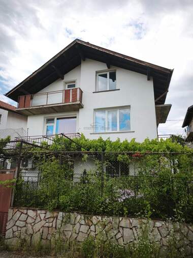 Vânzare - Casă în Baîkușeva mahala,  Pernik