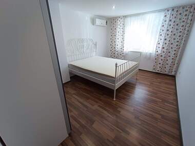 Închiriere - Apartament în Țentăr,  Burgas