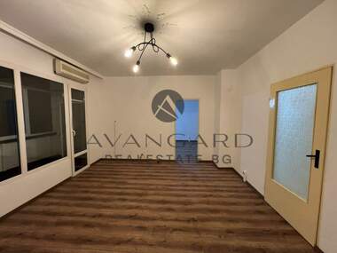 For sale - Apartment in Kiuchuk Parij,  Plovdiv