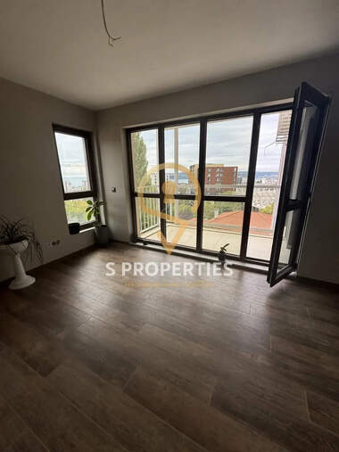 Vânzare - Apartament în Briz,  Varna