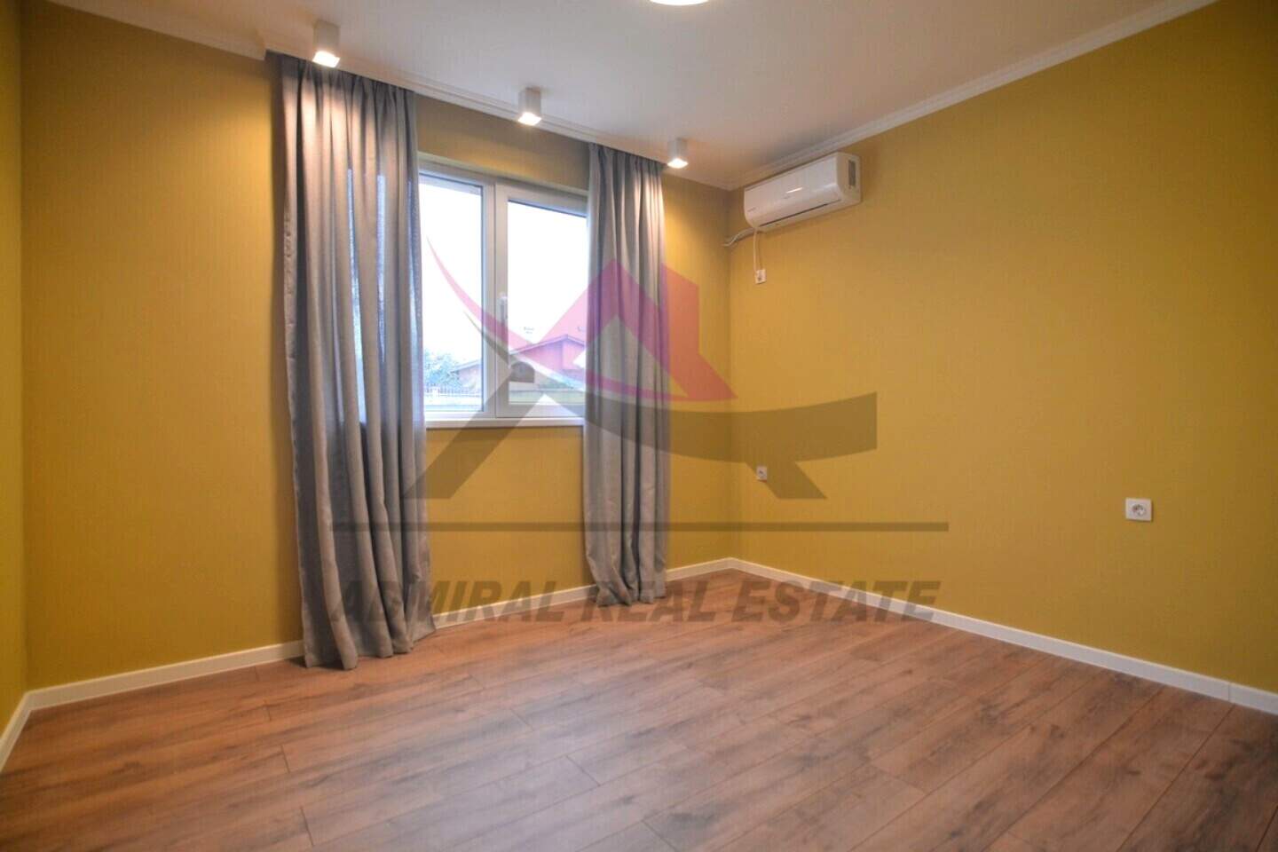 Cu trei camere Apartament în Văzrajdane 3, Varna – fotografia 7