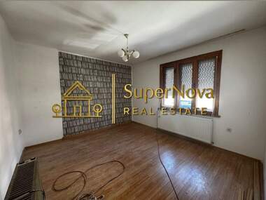 Vânzare - Apartament în Mladejki hălm,  Haskovo