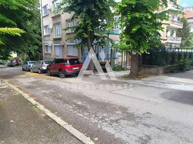 Închiriere - Garaj în Ideal City Center,  Pleven