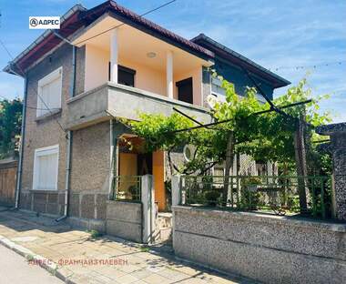 Vânzare - Casă în Lukovit,  Lovece