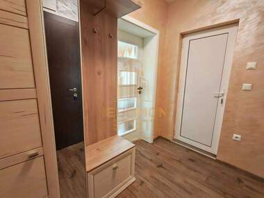Vânzare - Apartament în Pobeda,  Varna