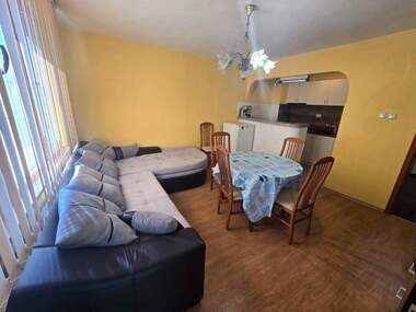Închiriere - Apartament în Lazur,  Burgas