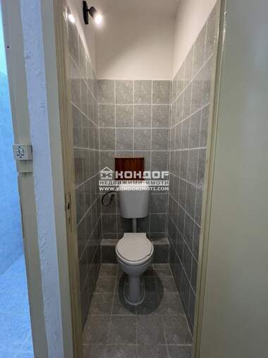Продажба - Апартамент в Кючук Париж,  Пловдив