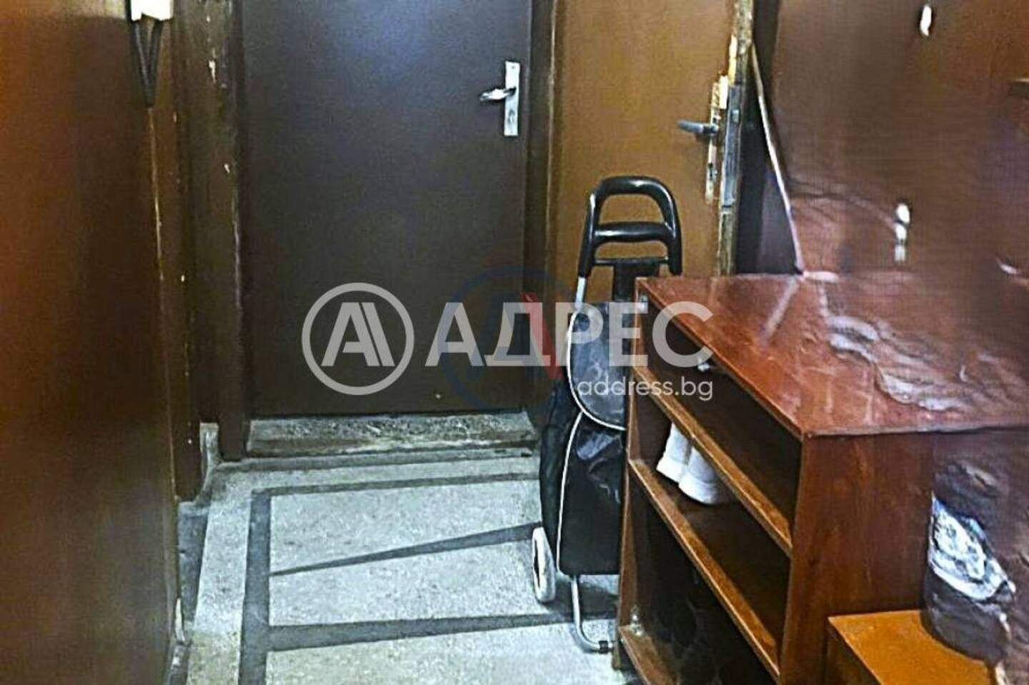 Laden in Okrazhna bolniza - Generali, Varna – Foto 5