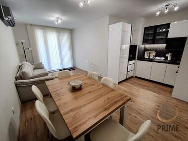 Miete - Wohnung in Zentar,  Burgas