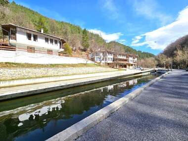 Vânzare - Hotel în Devin,  Smolian