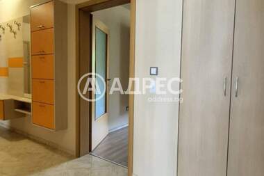 Închiriere - Apartament în Goțe Delceev,  Sofia