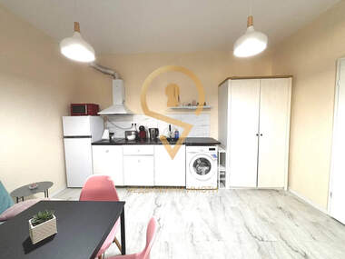 Vânzare - Apartament în Center,  Varna