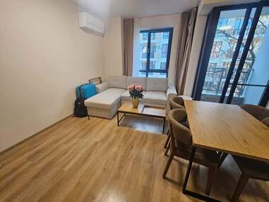 Miete - Wohnung in Mladejki halm,  Plowdiw