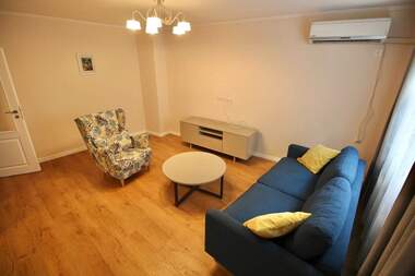 For rent - Apartment in Vazrajdane,  Burgas