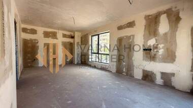 Vânzare - Apartament în Mladost 2,  Varna